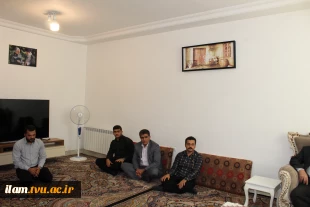 دیدار رئیس و کارکنان دانشگاه  فنی و حرفه‌ای واحد استان ایلام با خانواده معزز جانباز و آزاده شهید باقر کرمی 3